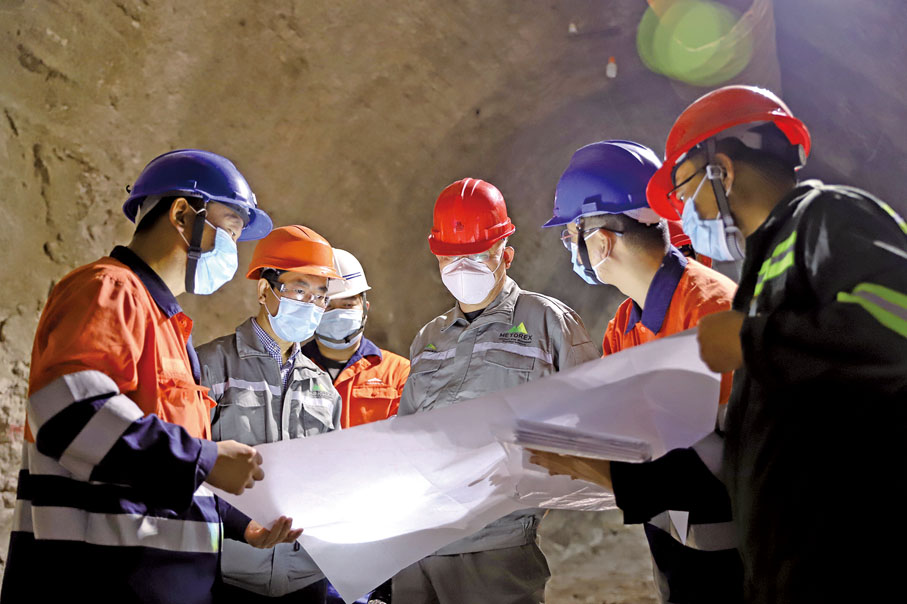 ◆ 程永紅主席井下調研