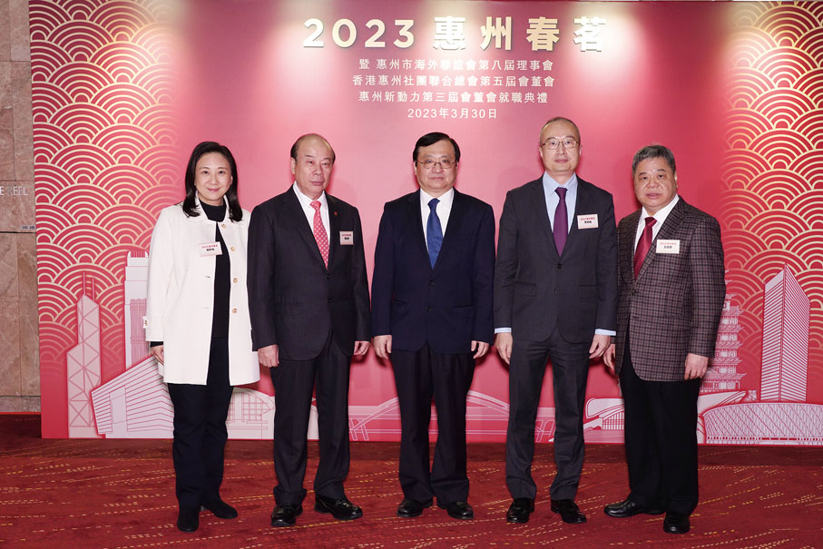 ◆左起：葛珮帆、龔俊龍、方建明、李薊貽、王庭聰。