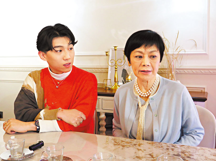 ◆張艾嘉與周漢寧暢談拍攝點滴。