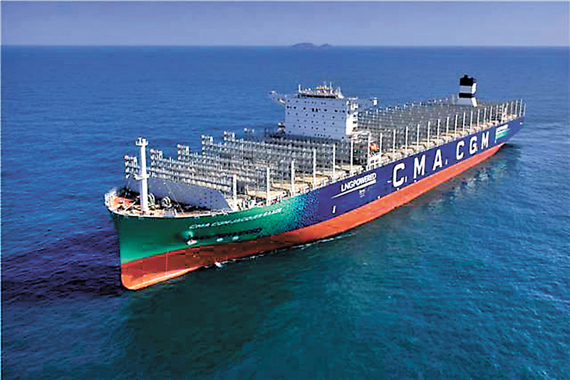 ◆法國達飛海運集團與中國船舶集團簽訂合作協議，包括建造16艘集裝箱船。圖為中國船舶集團近年交付予達飛集團的集裝箱船。資料圖片