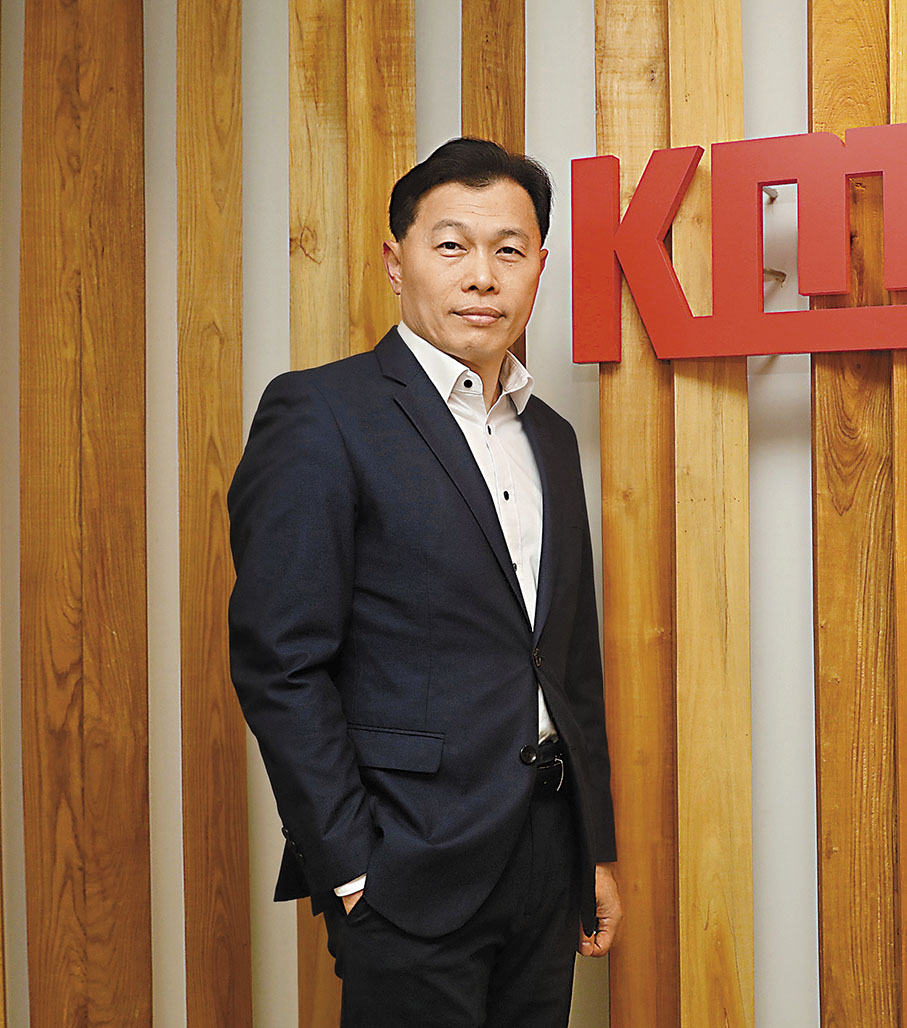 ◆九巴行政總監許鎮德  香港文匯報 記者郭木又  攝