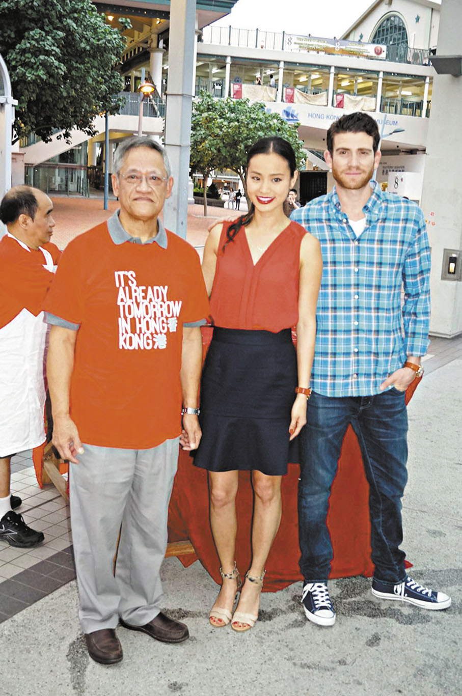 ◆2014吳耀漢與韓裔女星Jamie Chung及外國男星Bryan Greenberg拍浪漫愛情電影 《Its Already Tomorrow In Hong Kong》。