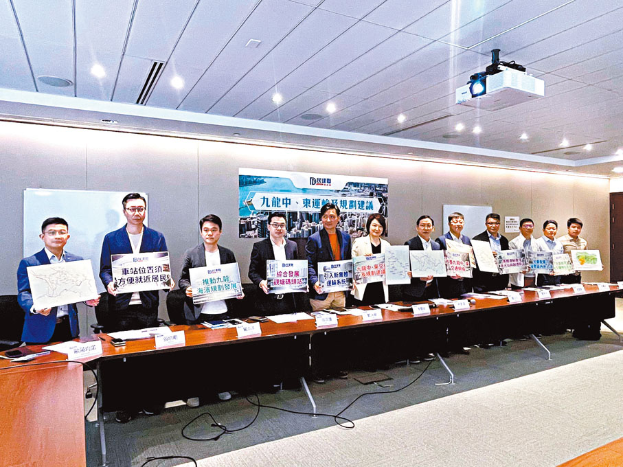 ◆民建聯建議特區政府可參考內地做法，於啟德發展區引入巴士快速交通系統（BRT）或雲巴、智軌等，以改善九龍中、東的交通網絡。 香港文匯報記者張弦  攝
