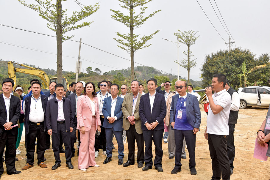 ◆ 考察惠來縣華湖鎮白塔村新農村建設