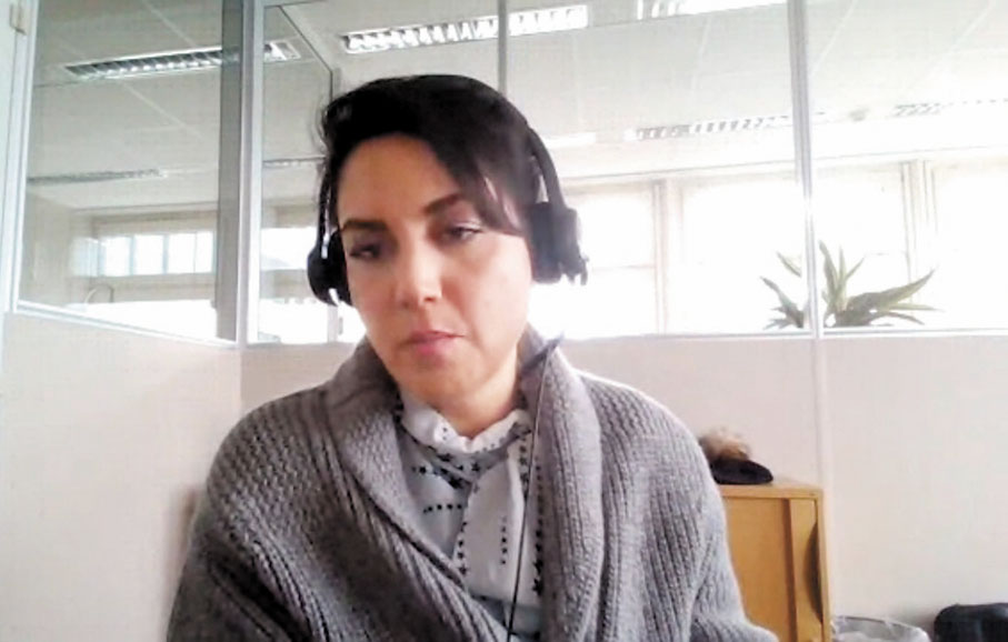 Alien Worlds行政總裁及共同創辦人Saro McKenna認為監管機構可利用分散式自治組織（DAO）來監測去中心化平台。