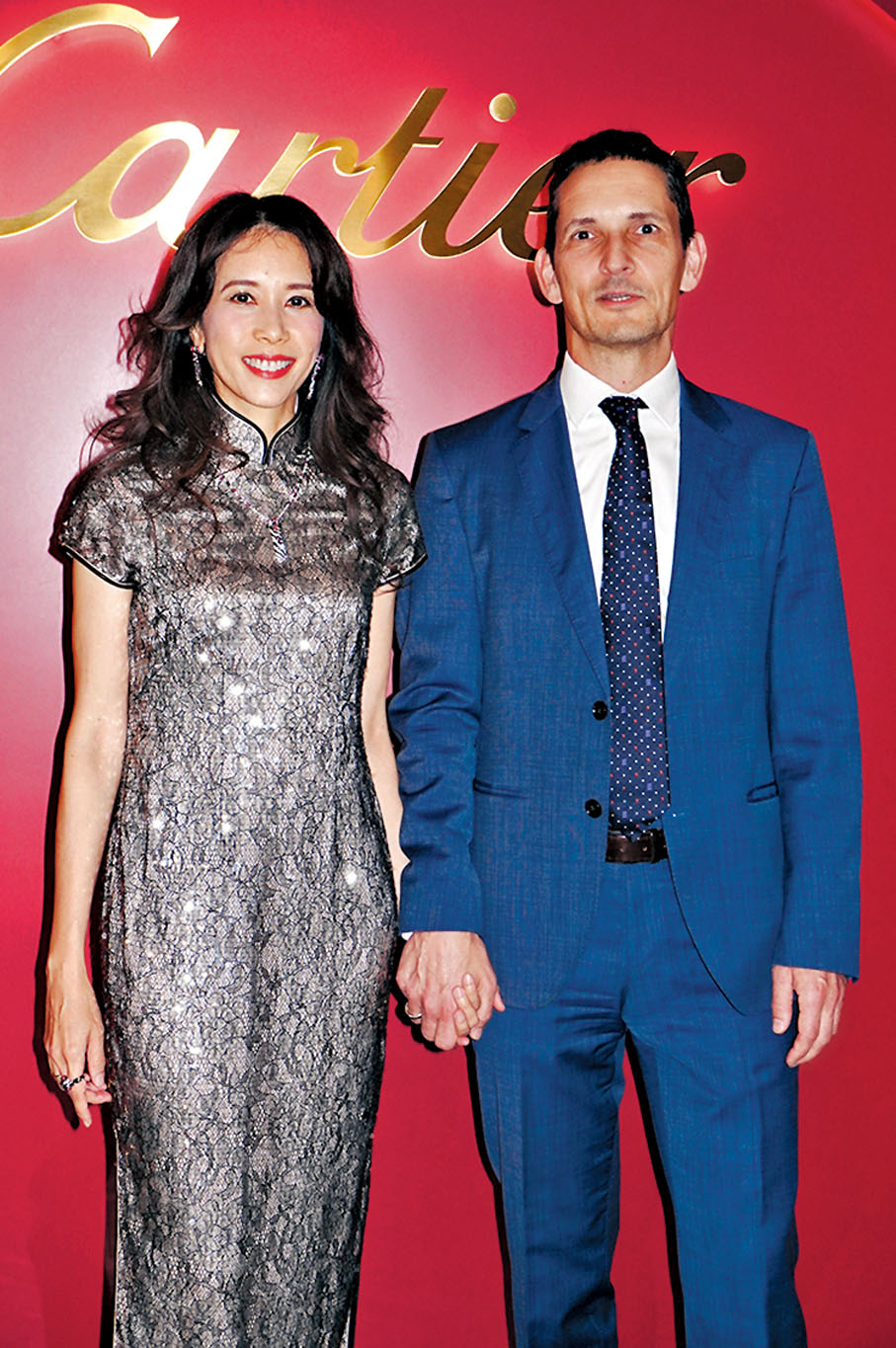 ◆莫文蔚指老公正在學普通話。