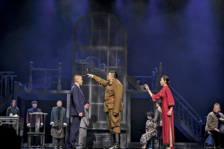 ◆話劇《東湖旅店》講述驚心動魄的營救故事。  