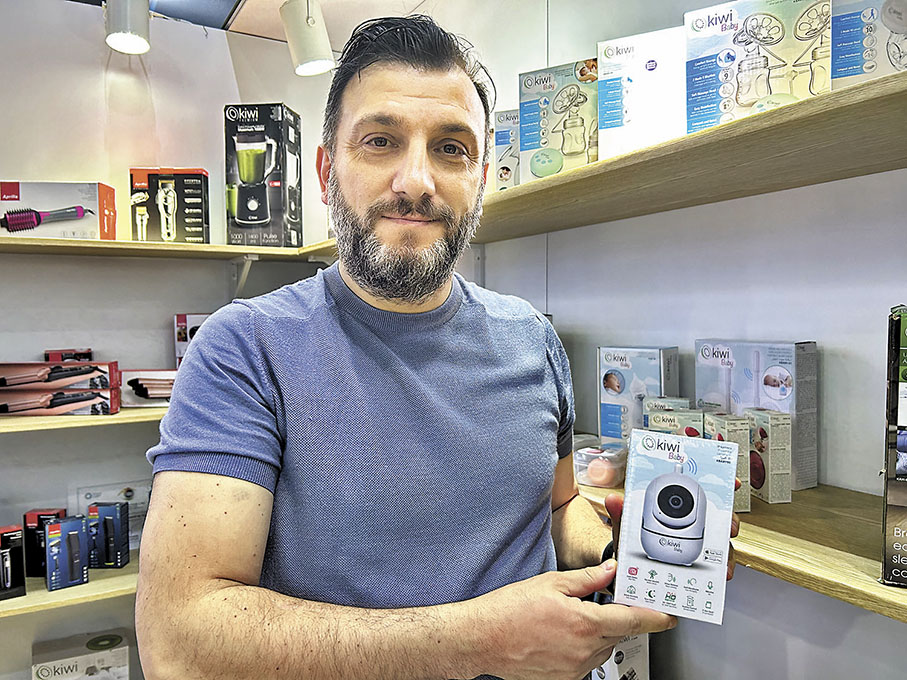 ◆土耳其小家電品牌KIWI負責人Cenk AZIZOGLU   香港文匯報記者敖敏輝  攝