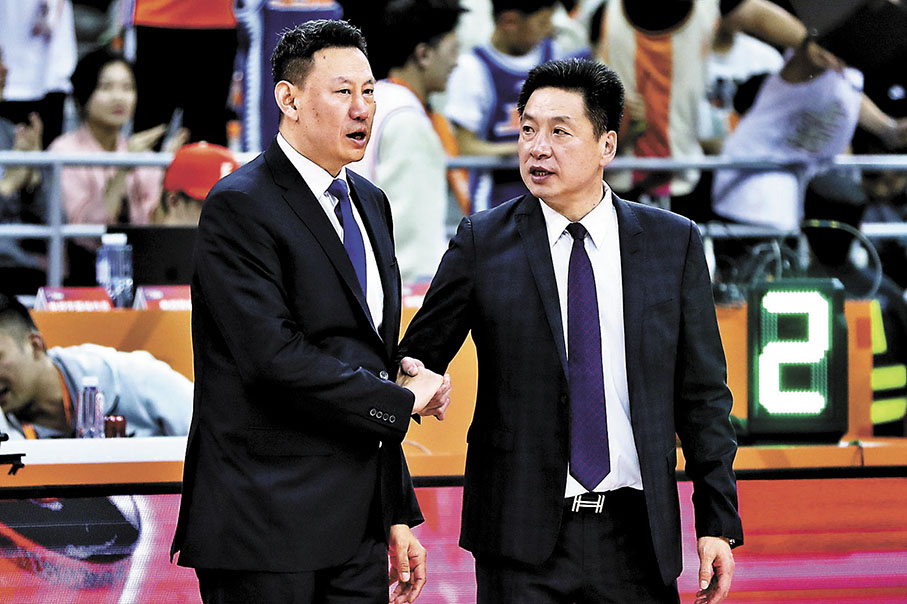 ◆ 李楠（左）和李春江皆被處罰。  新華社