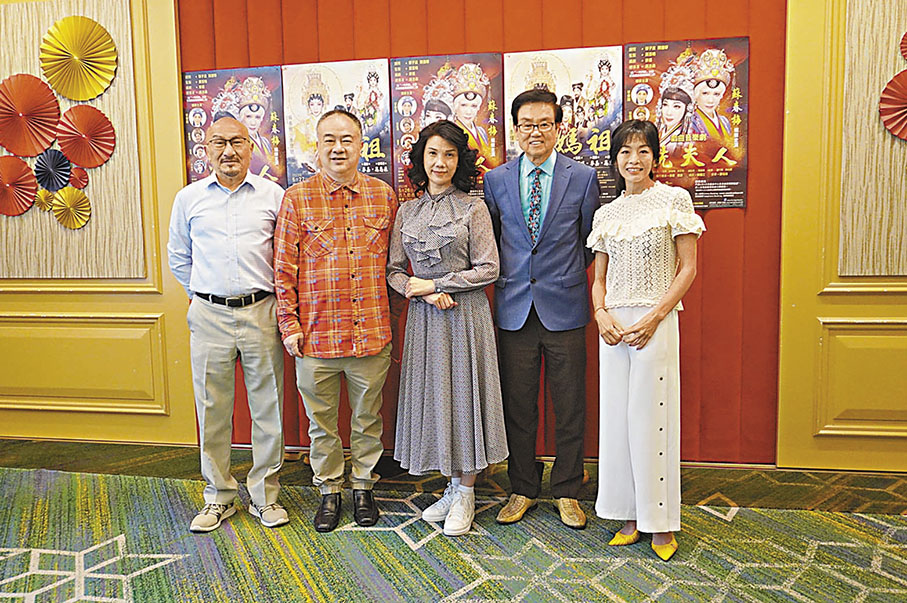 ◆ （左起）麥嘉、高志森、蘇春梅、黃百鳴、焦媛。