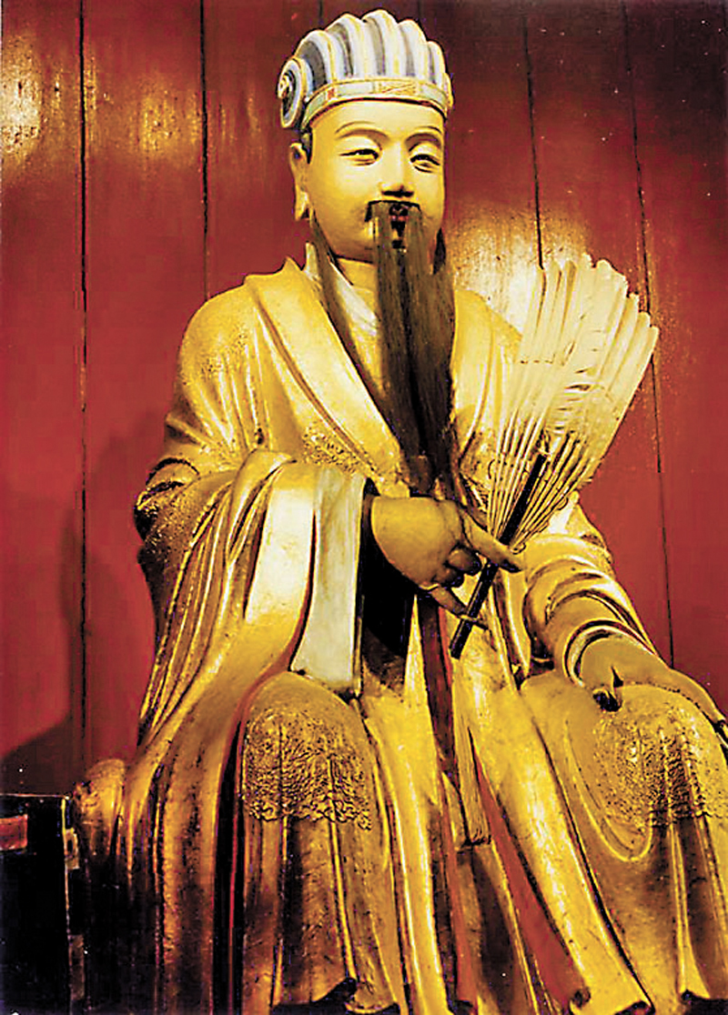 ◆ 諸葛亮鞠躬盡瘁的形象正是古代儒士的典範。圖為四川武侯館諸葛亮雕像。