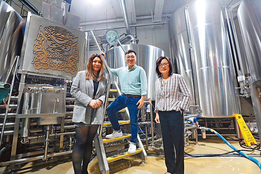 ◆左起：馬藝嘉、杜景琛、潘婷婷。 香港文匯報記者郭木又  攝