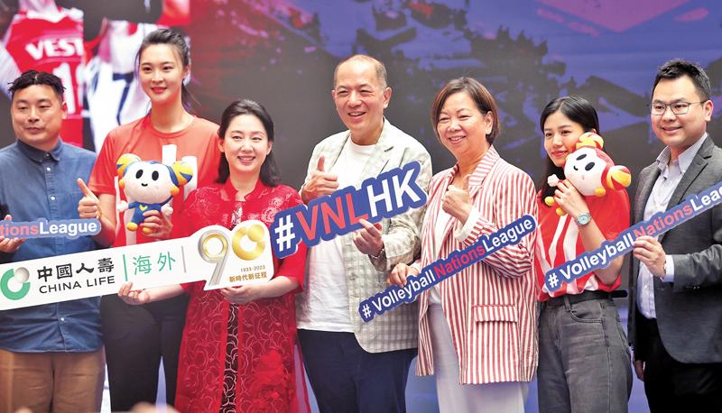 ◆吳守基（中）透露會安排不同隊伍出席活動，與香港市民近距離接觸。