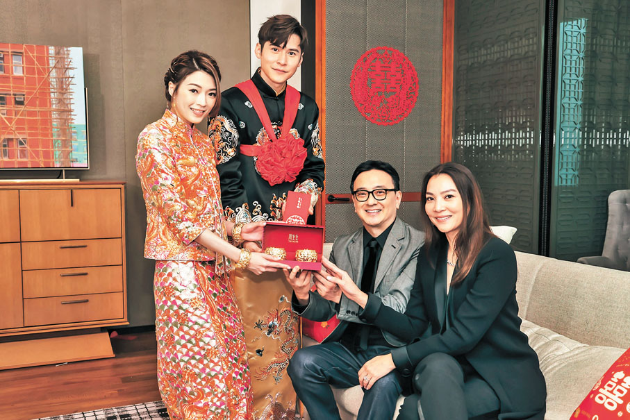 扮美少女戰士娶老婆 筵開50席宴親朋 陳家樂自創誓詞冧連詩雅 6月歐遊度蜜月 - 香港文匯報