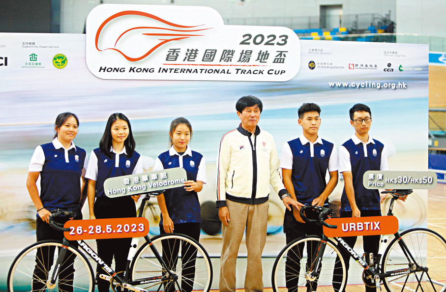 ◆蕭嘉俊（右二）及陳家俊（(右一）將首次代表港隊出戰。