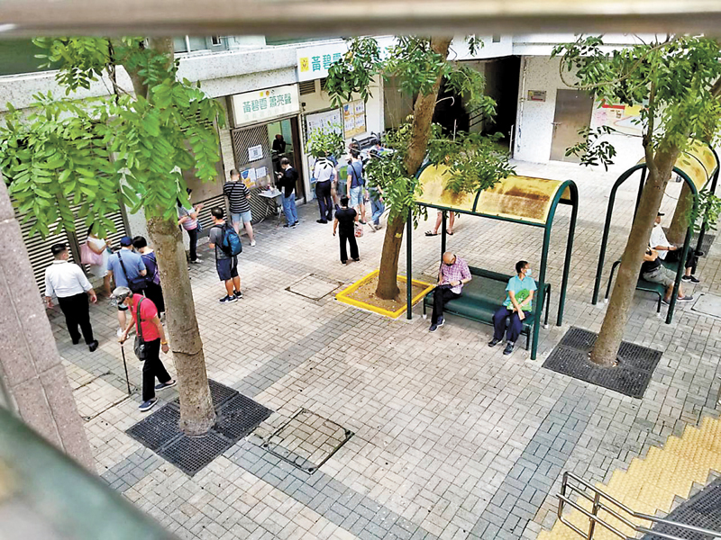 ◆ 2020年，攬炒派區議員將多個公屋議辦當「初選」票站。資料圖片