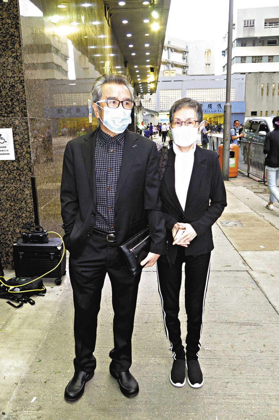 ◆姜大衞與太太李琳琳也有到靈前致祭。