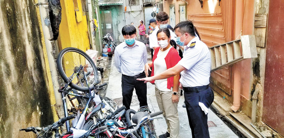 ◆劉佩玉訪查深水埗區後巷。