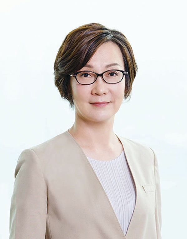 ◆ 中國人壽(海外)副總裁兼香港分公司總經理忽群介紹公司首季業績。