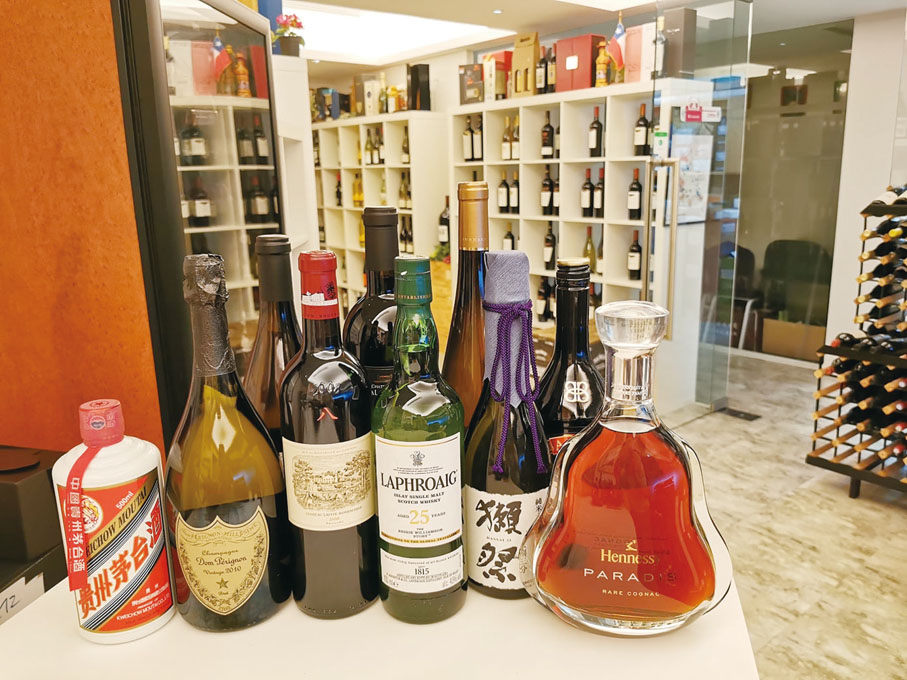 ◆ 葡萄酒網購平台Open Bottle致力推廣分享各種名酒品牌。