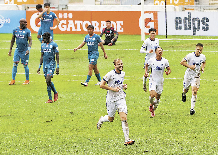 ◆ 查理史葛（前）妙射為傑志掀起大勝序幕。