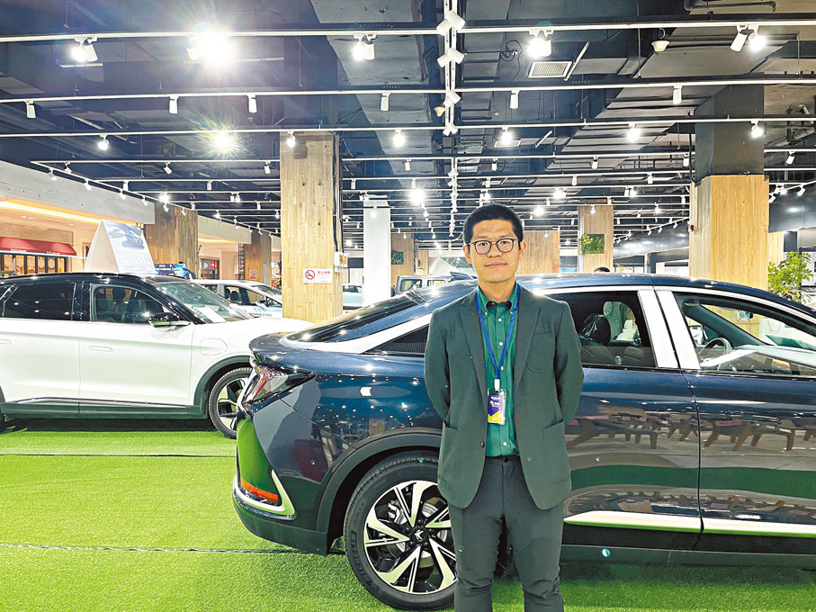 ◆ 上海正華陽新能源科技公司總經理李勍昊稱，將品牌集中展示的方式在內地比較新穎，預計未來會成為一種趨勢。