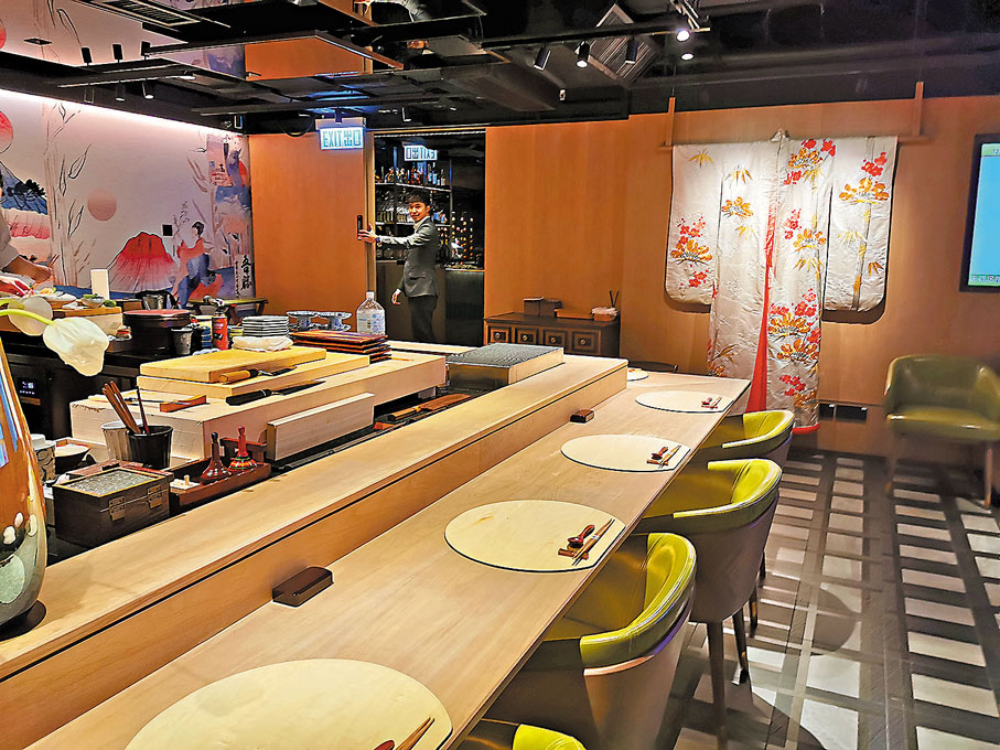 ◆ 拉開趟門後，便是Omakase VIP房。