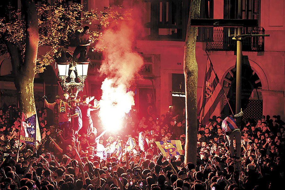 ◆在巴塞市內，球迷們都欣喜若狂。 路透社