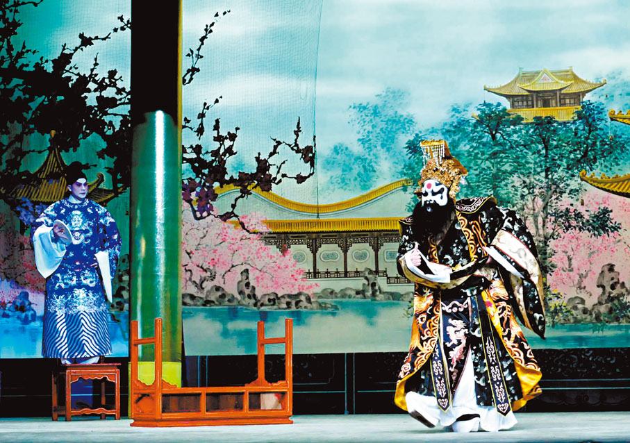 ◆ 完璧歸趙故事中藺相如的形象智勇雙全，但與儒家所說的智勇不盡相同。圖為戲劇中藺相如與秦王為奪璧鬥法。資料圖片