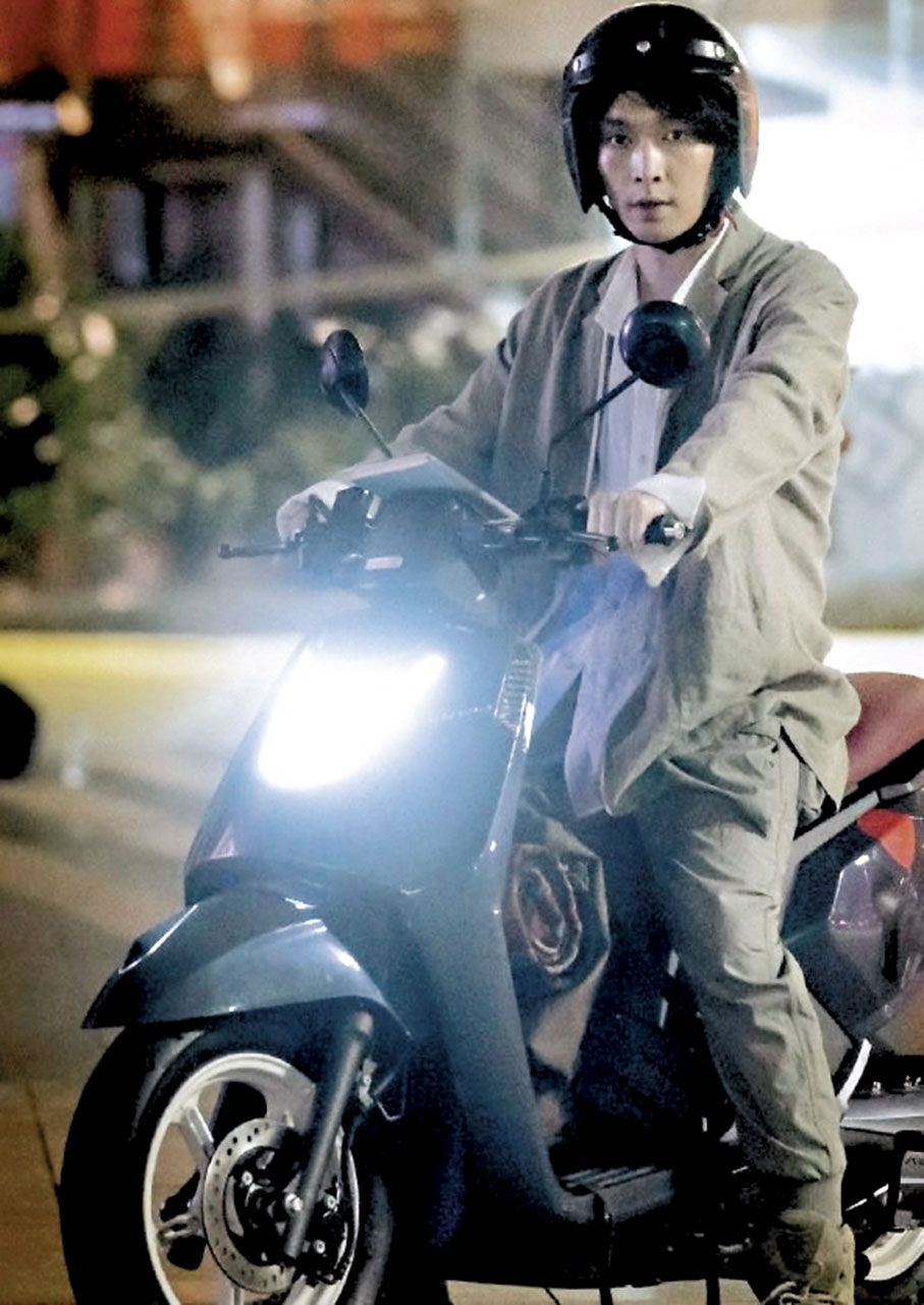 ◆張藝興演何岸一角。