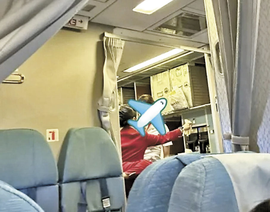 ◆ 涉事國泰空中服務員。