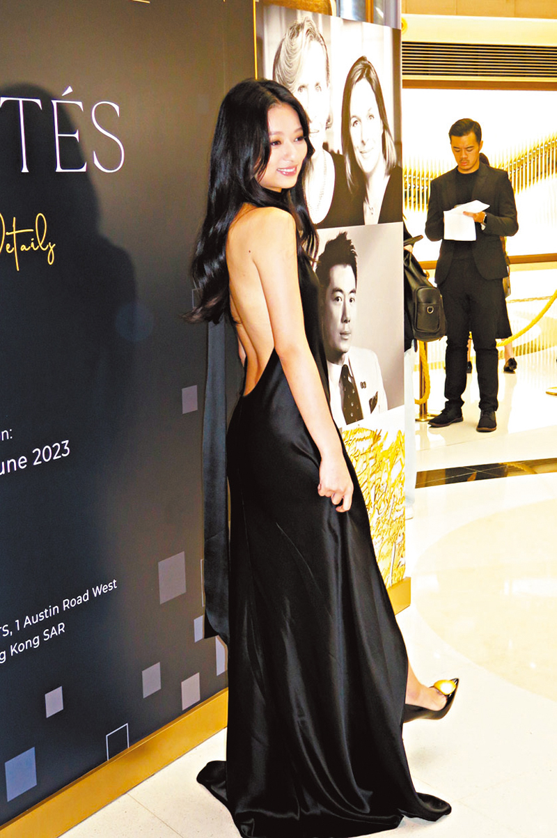 ◆kayan9896大秀美背。