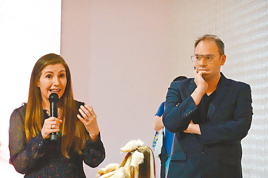 ◆皮奇尼尼（左）和策展人Tobias Berger。