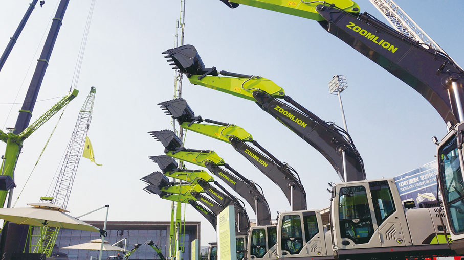 ◆ 中聯重科生產的挖掘機。