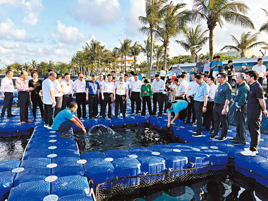 ◆代表調研水產種苗生產情況。