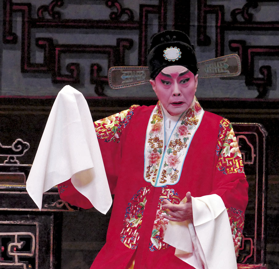 ◆阮兆輝舞台上演藝集京昆粵的韻味。