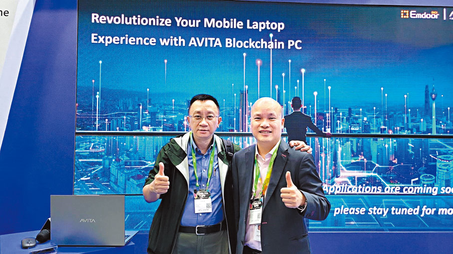 ◆方保僑（左）解說現時科技界對可持續的做法。