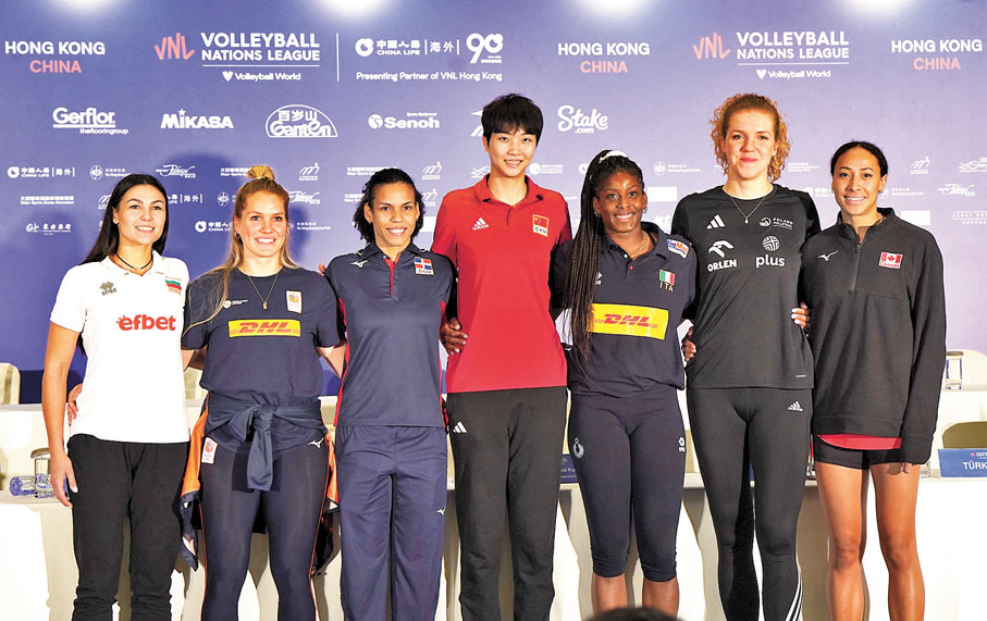 ◆各隊隊長賽前先禮後兵。