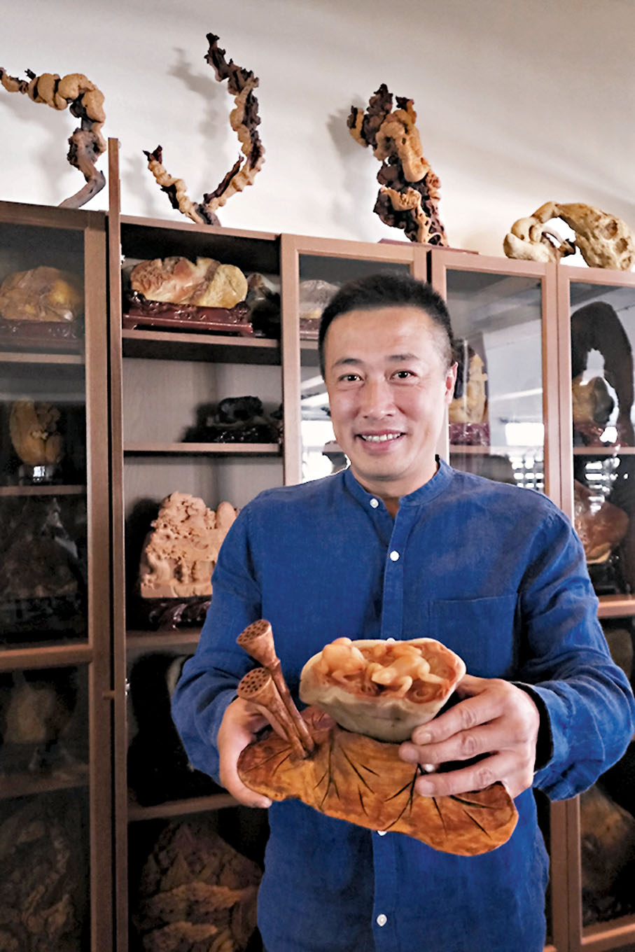 ◆歐陽偉傑將北疆金絲玉帶到香港。