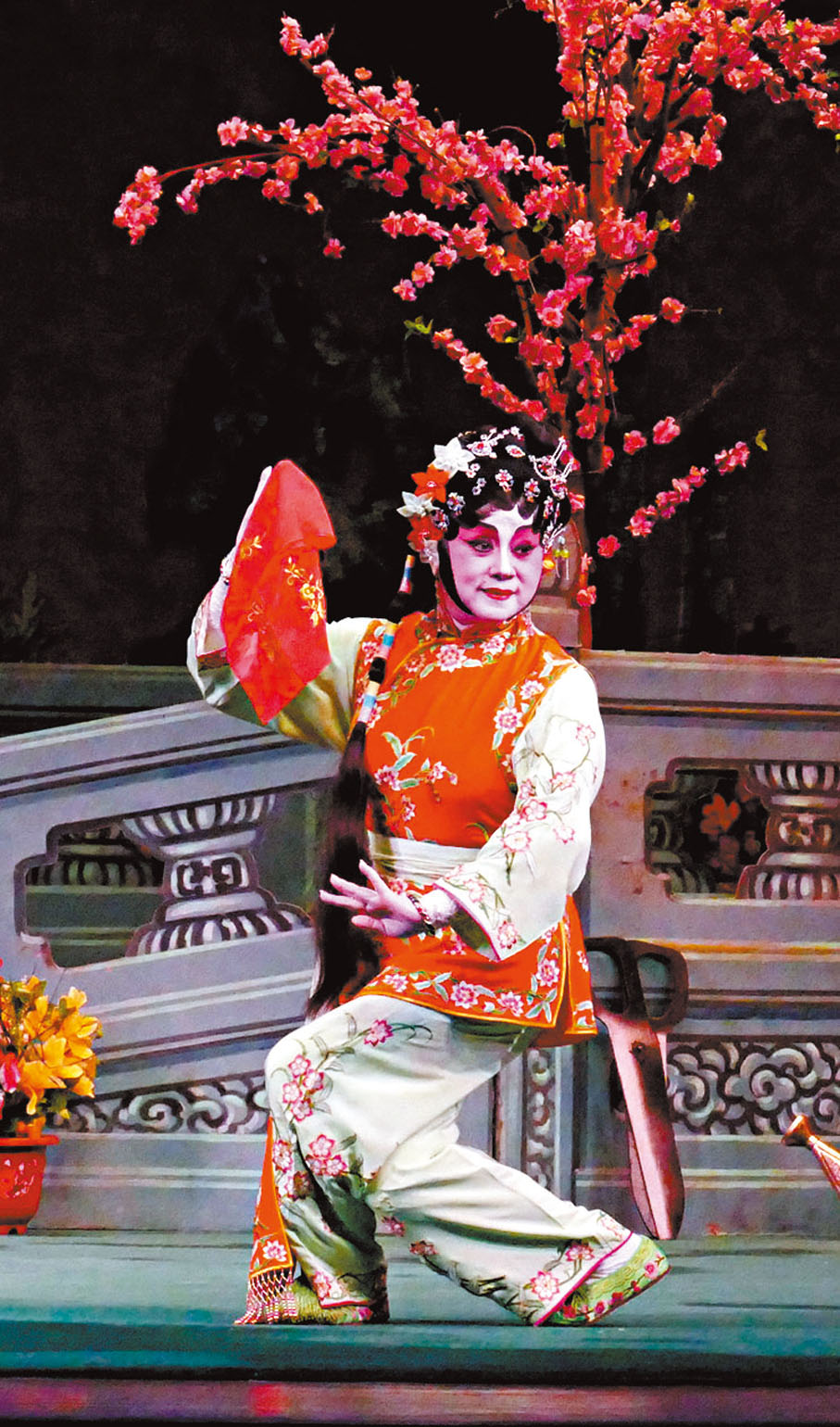 ◆陳嘉鳴扮演紅娘另有一種風格的演繹。