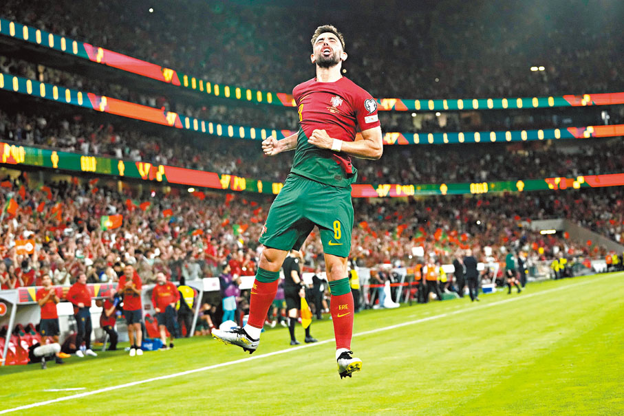 ◆般奴費南迪斯接受主場球迷歡呼。  美聯社