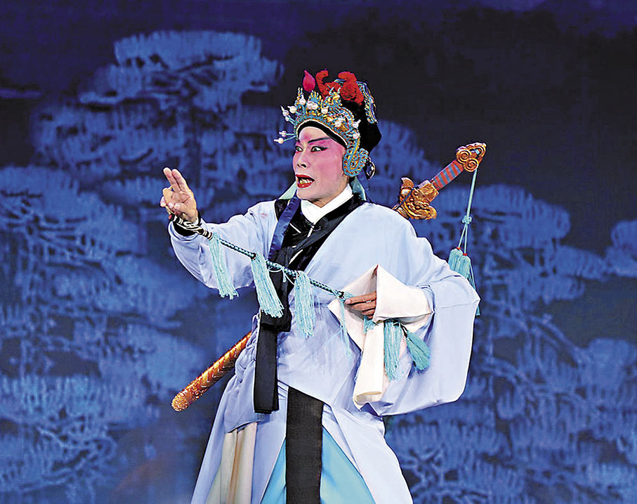 ◆香港著名表演藝術家羅家英表演粵劇《月下追賢》。