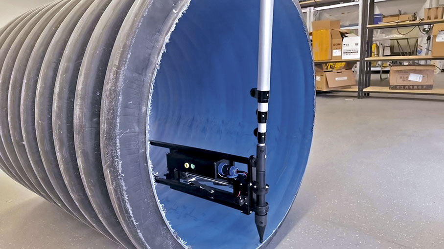 ◆行業內第一款可精準測量管道內外徑、埋深和淤積深度等數據信息的多功能測徑儀。 受訪者供圖