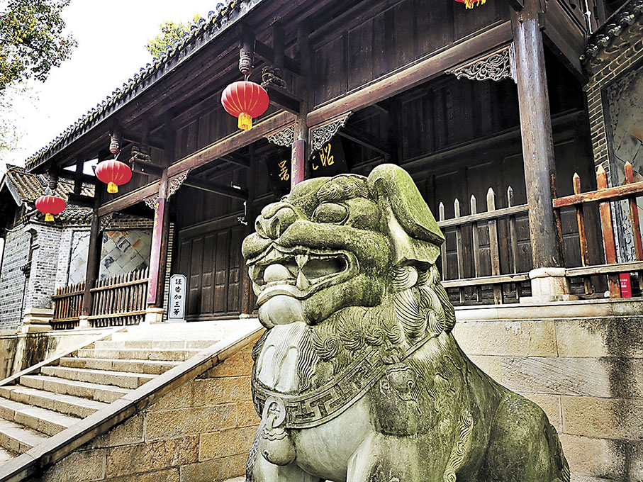 ◆遊客了解古代縣級官署建築格局及其功能配置。