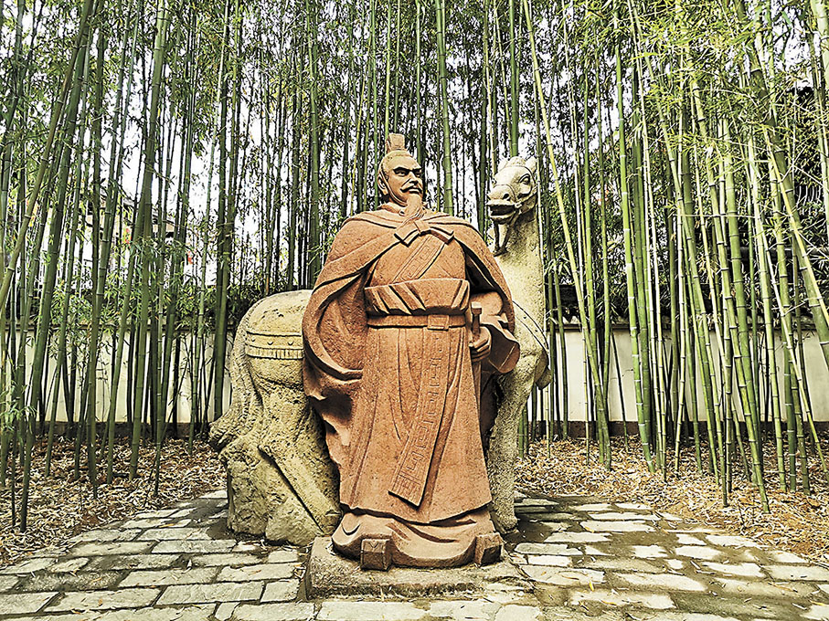 ◆昭化古城中的劍刀壩君臣園按「太極八卦陣」陣形布列。