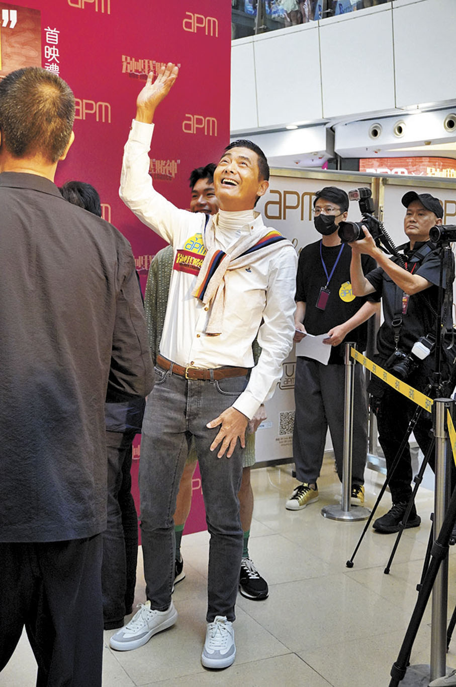 ◆ 發哥見到大批市民支持都好興奮。