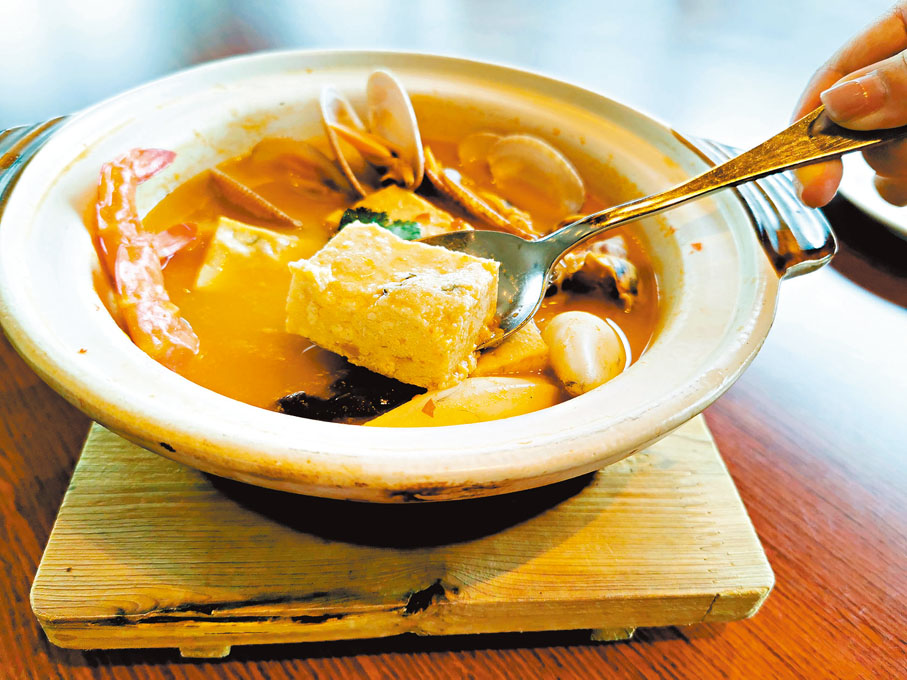 ◆砂窩海鮮臭豆腐