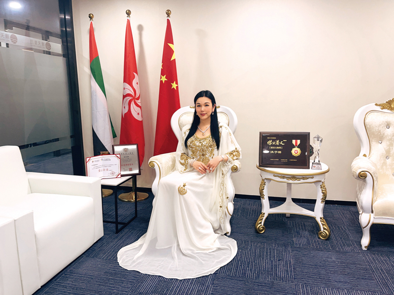 ◆ 洪子晴在晴天集團13,000尺的辦公室貴賓廳接受記者採訪。