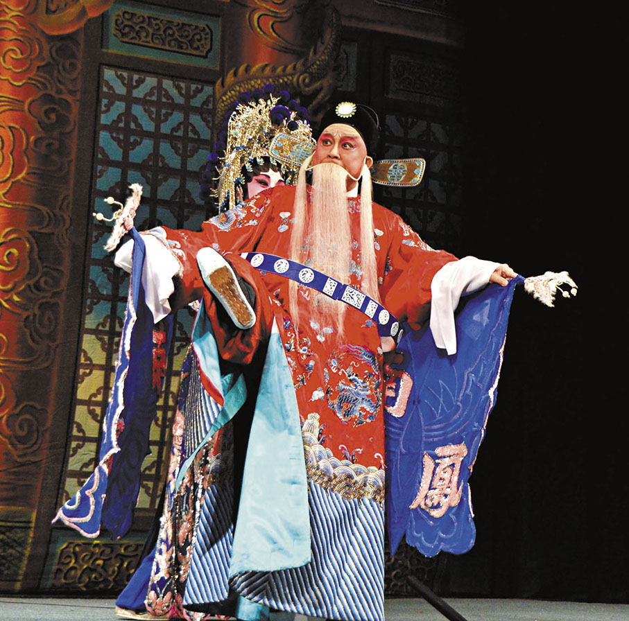 ◆廖國森的「坐車」功架。