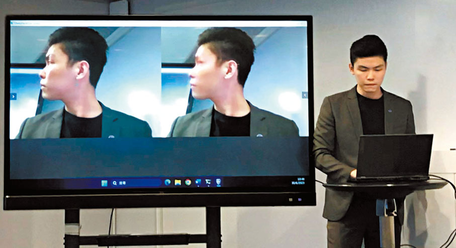 ◆警方示範AI「變臉」,當模擬頭像(右)側面時會露出破綻,面部輪廓較為模糊。 香港文匯報記者廖傑堯 攝